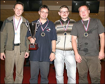 Победитель октябрьского этапа командного чемпионата по боулингу АКВА-ТЕРМ 2010 - команда АКВАПОИНТ